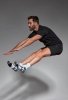Gatta Running Active to wygodne skarpetki sportowe z jonami srebra biogennego, które pomagają ograniczać rozwój bakterii i grzybów. Model dobrze przylega do stopy, zapewnia wentylację i świetnie sprawdza się podczas codziennego treningu.